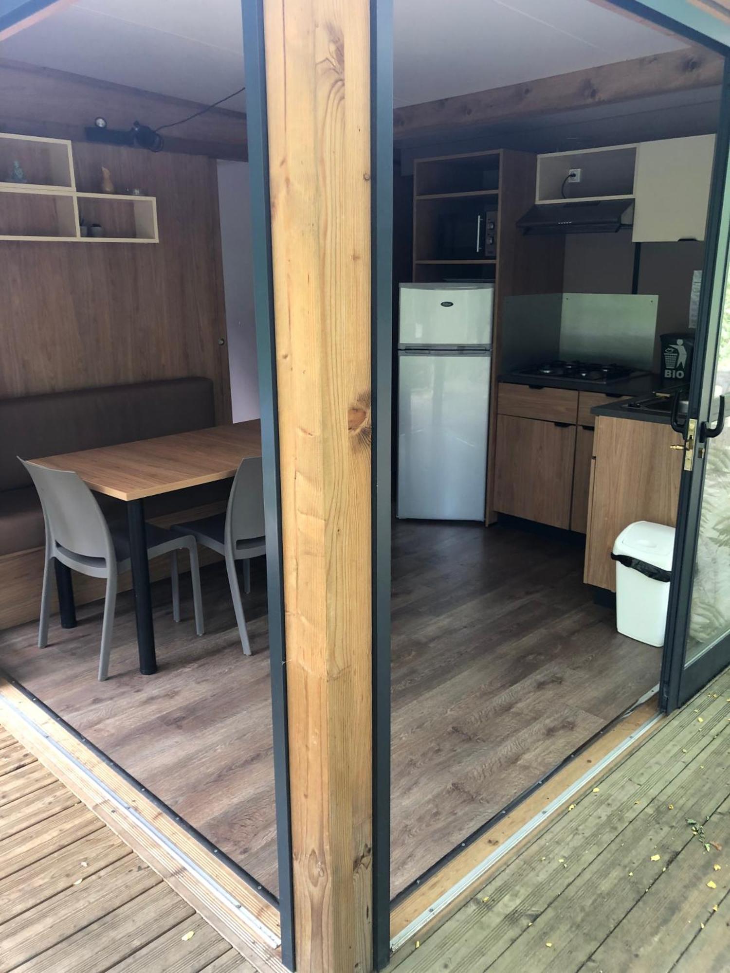 Camping Les Berges Du Doux Colombier-le-Vieux Eksteriør billede