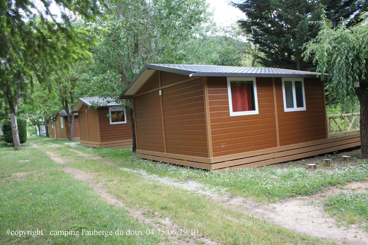 Camping Les Berges Du Doux Colombier-le-Vieux Eksteriør billede